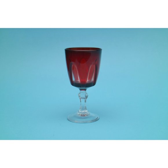 Cristal D’Arques Durand Gothic 4 Aperitif Wine Glasses Ruby Red Cut To Clear - Picture 4 of 4